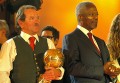 Klaus Fronius, Gesamtsiegerpokal, Kofi Annan