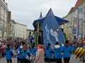 Nach Umweg Stadtplatz-Spalier